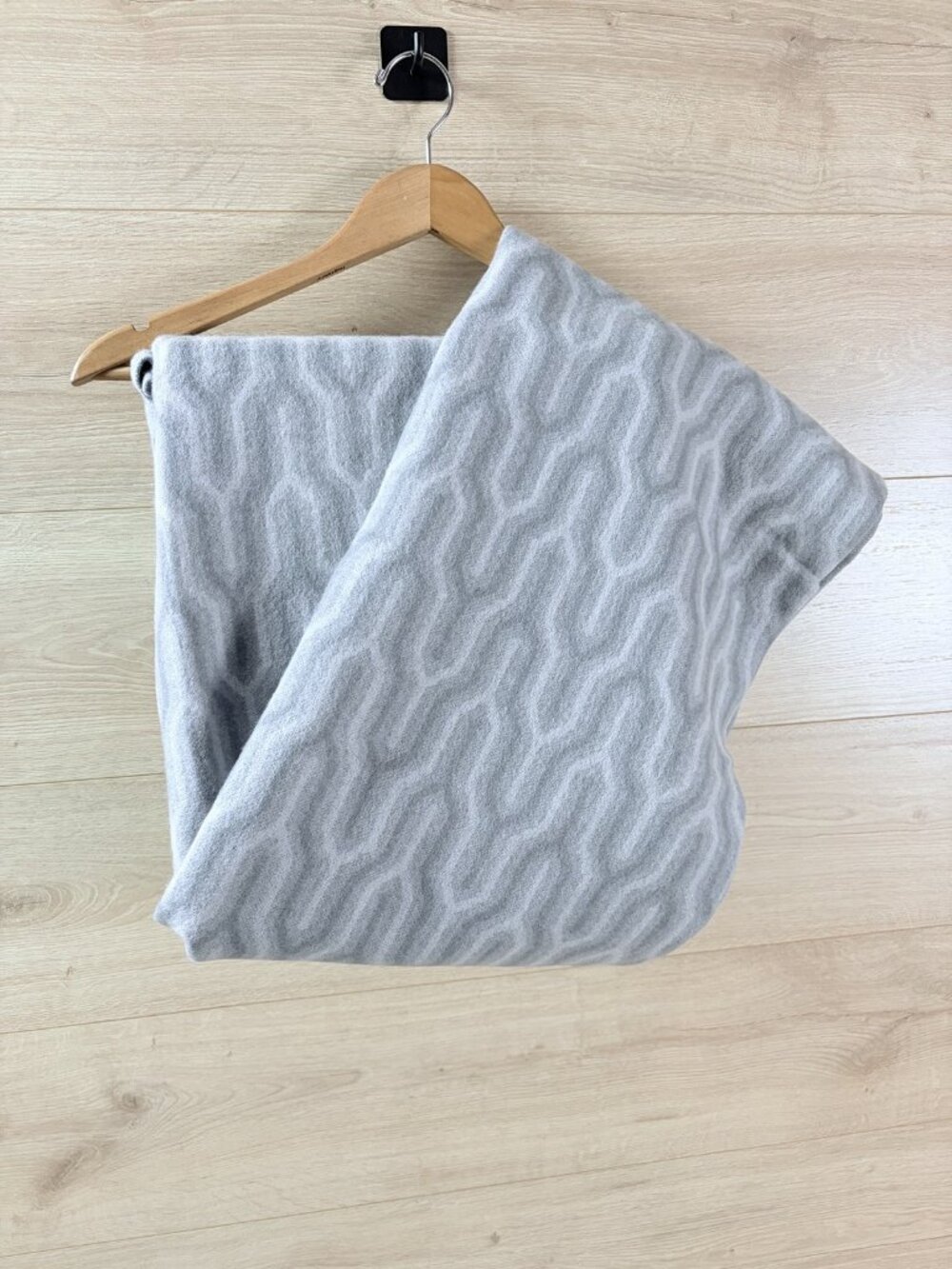 Hudson Park Collection Soft Wool & Cashmere Throw Blanket 50x70 Patterned Gray